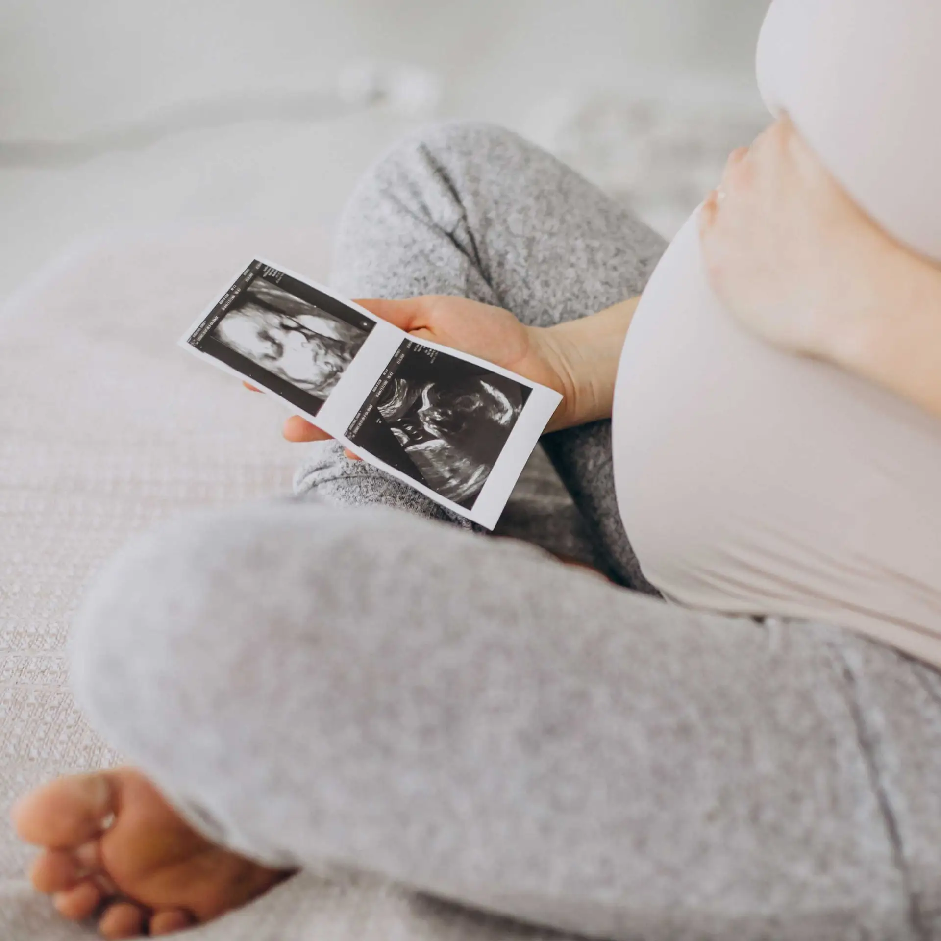 Woman receiving personalised gynaecological care at Inicio Fertility